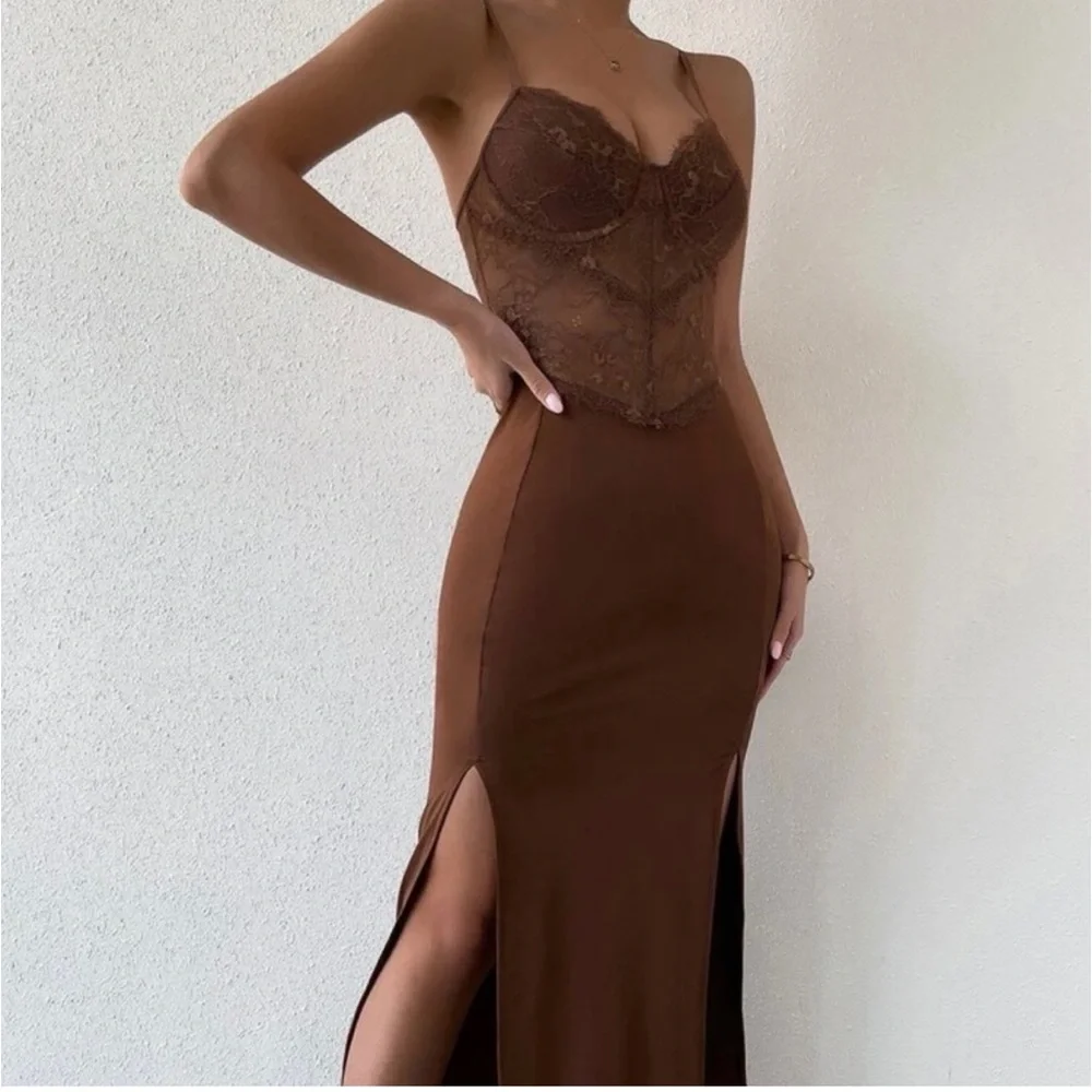 Lace Corset Top Maxi Dress - Picture 4 of 11